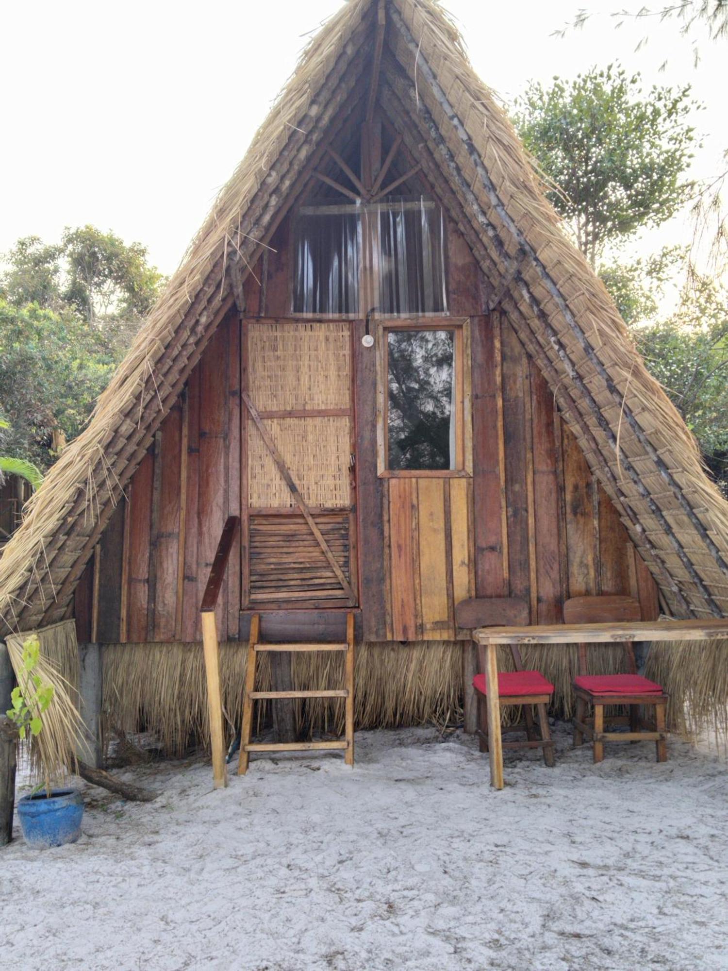 Green Blue Beach Hostel Koh Rong Sanloem Bagian luar foto