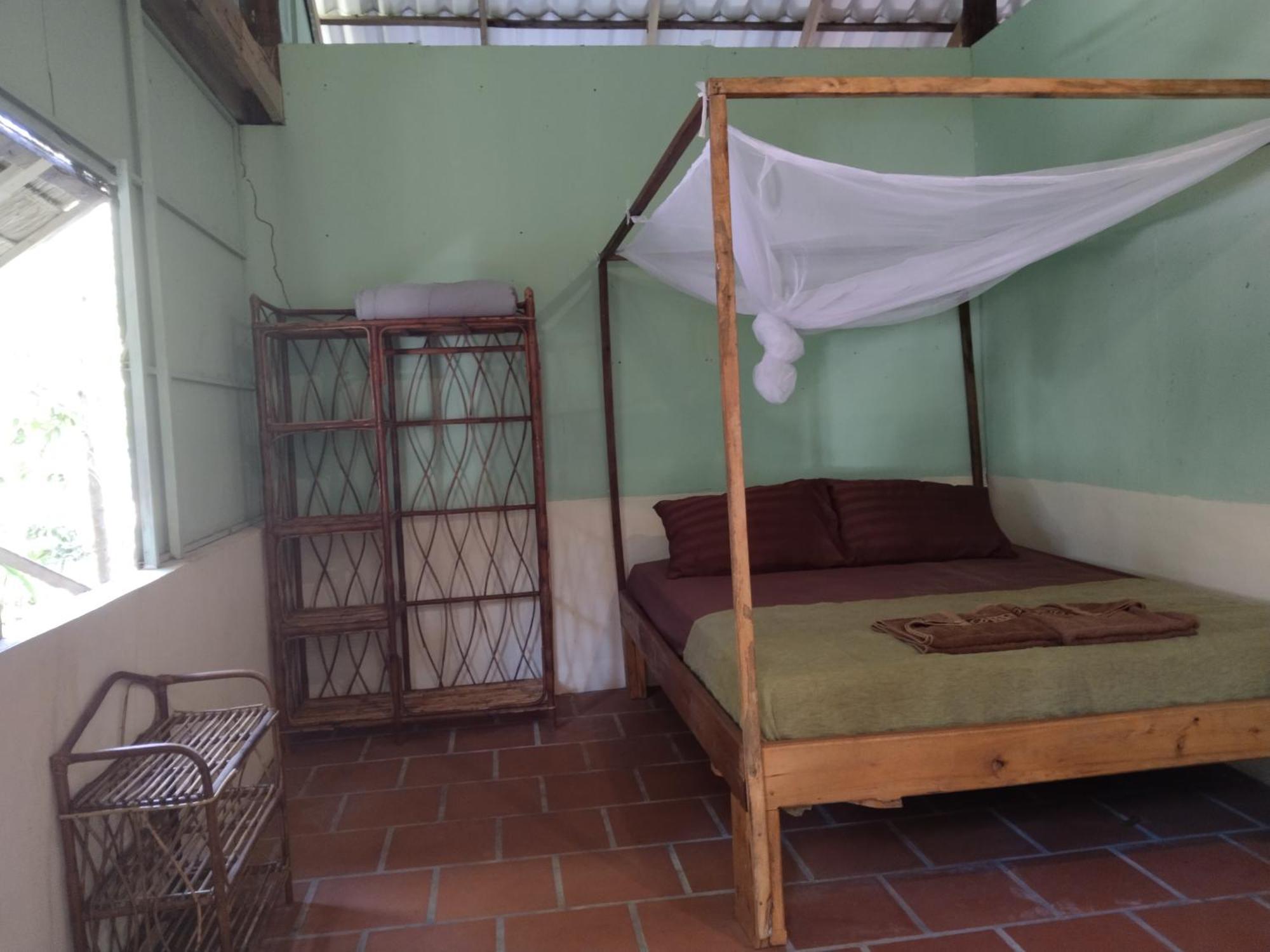 Green Blue Beach Hostel Koh Rong Sanloem Bagian luar foto