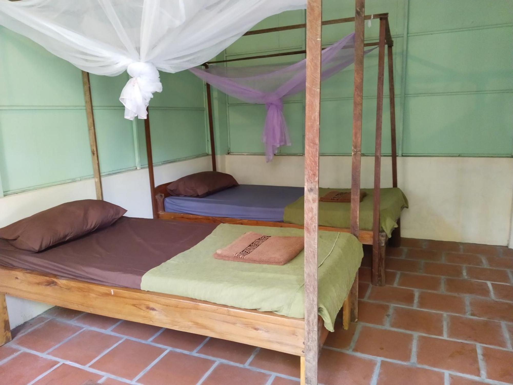 Green Blue Beach Hostel Koh Rong Sanloem Bagian luar foto