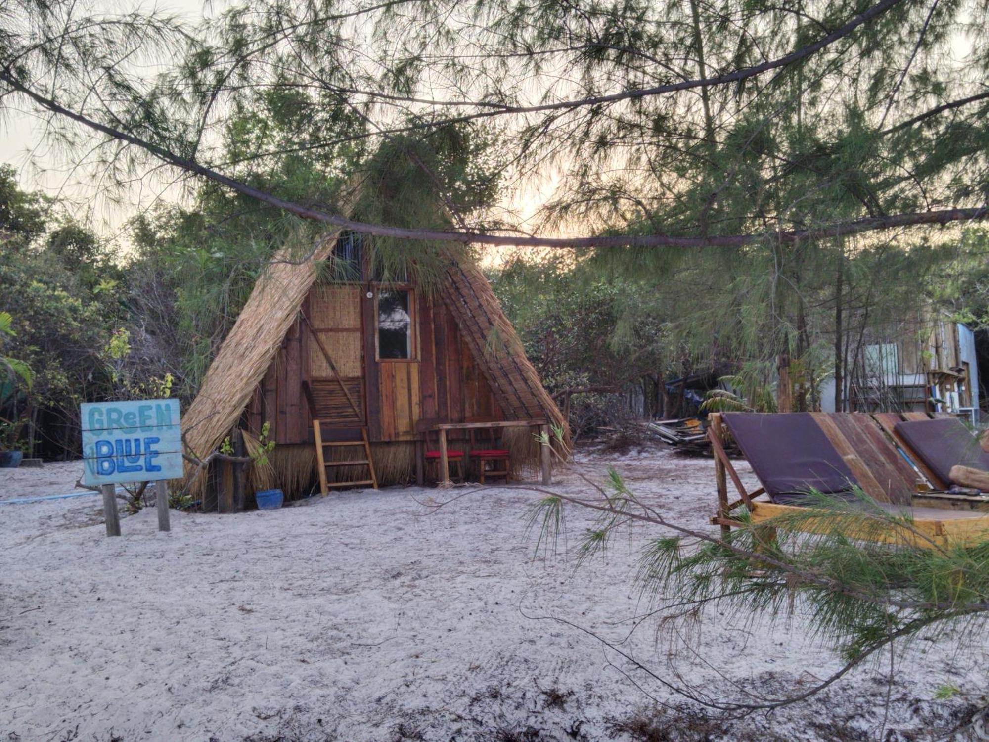 Green Blue Beach Hostel Koh Rong Sanloem Bagian luar foto