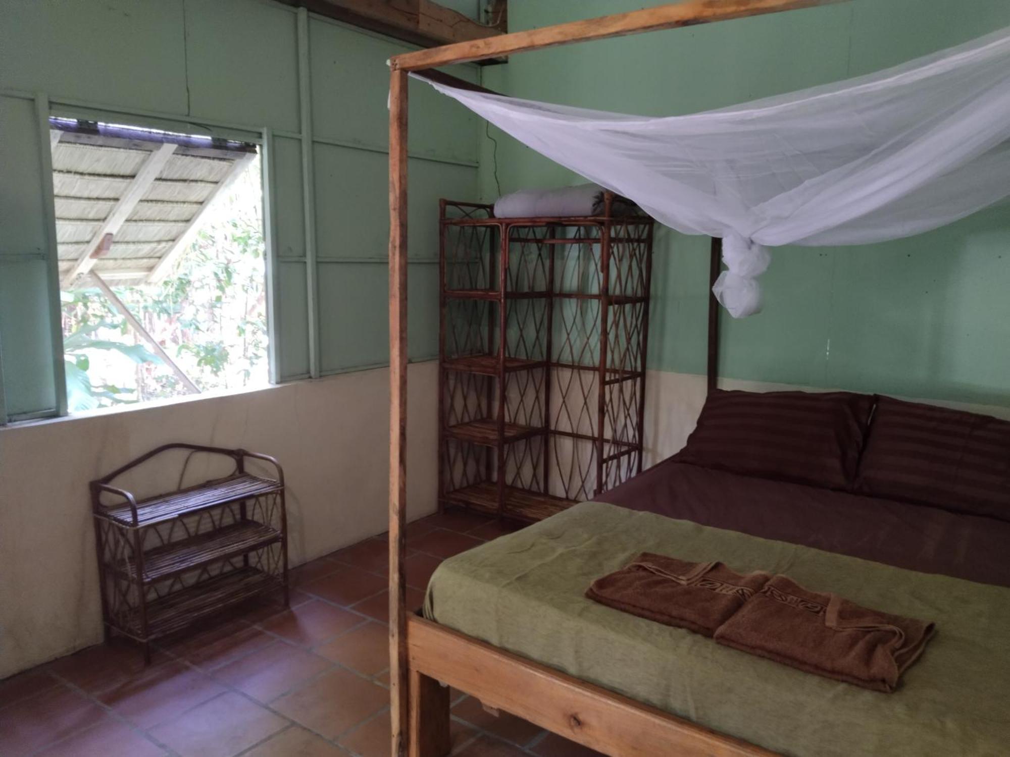 Green Blue Beach Hostel Koh Rong Sanloem Bagian luar foto