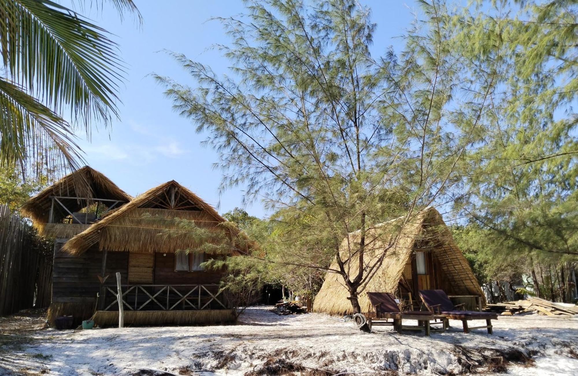 Green Blue Beach Hostel Koh Rong Sanloem Bagian luar foto