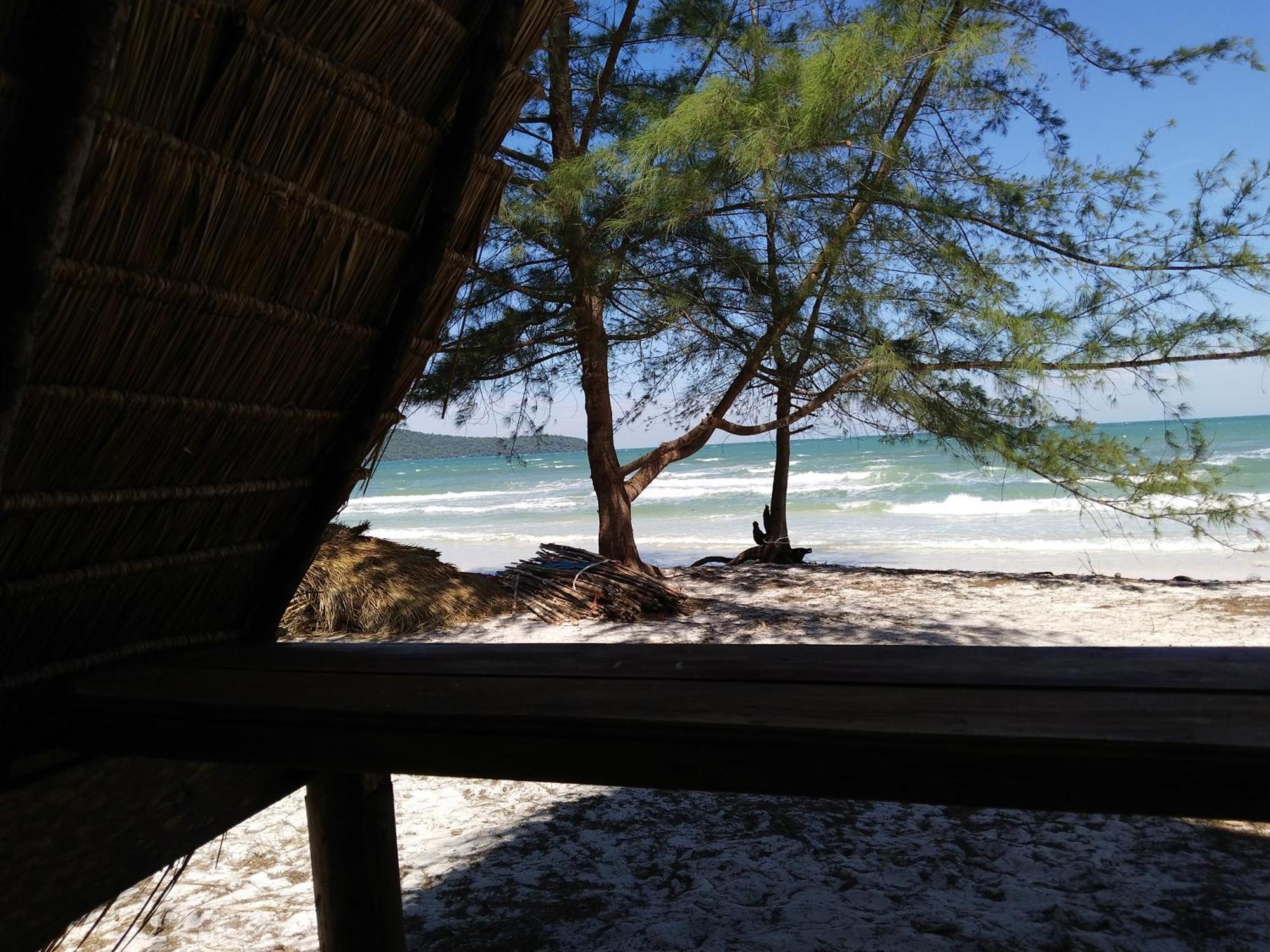 Green Blue Beach Hostel Koh Rong Sanloem Bagian luar foto