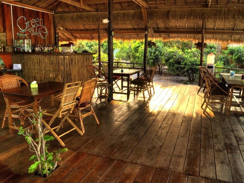 Green Blue Beach Hostel Koh Rong Sanloem Bagian luar foto