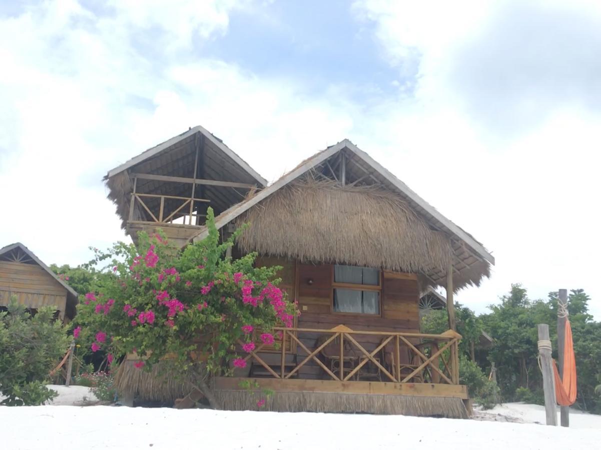 Green Blue Beach Hostel Koh Rong Sanloem Bagian luar foto